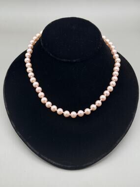Vintage Light Pink Faux Pearl Necklace 18"